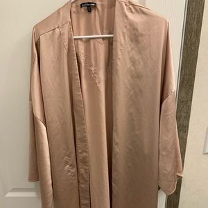 Pale pink kimono with fringe and flowers